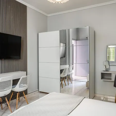 Corfu Center Design Incl Private Parking *