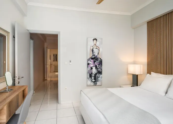 Corfu Center Design Incl Private Parking Appartement *